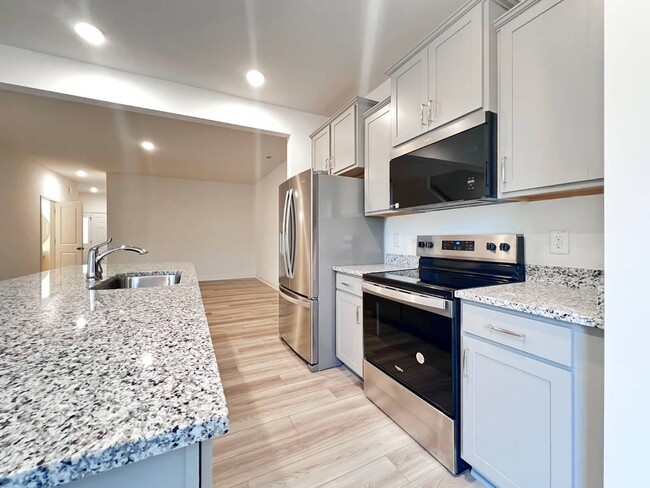 Building Photo - 4959 Caddis Bnd