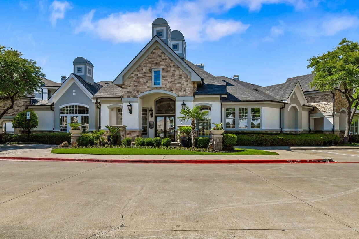 Cortland One Twenty One Apartments 4777 Memorial Dr The Colony, TX