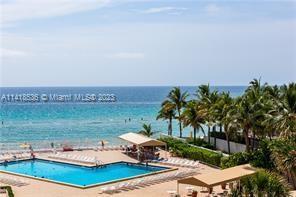 Building Photo - 3505 S Ocean Dr