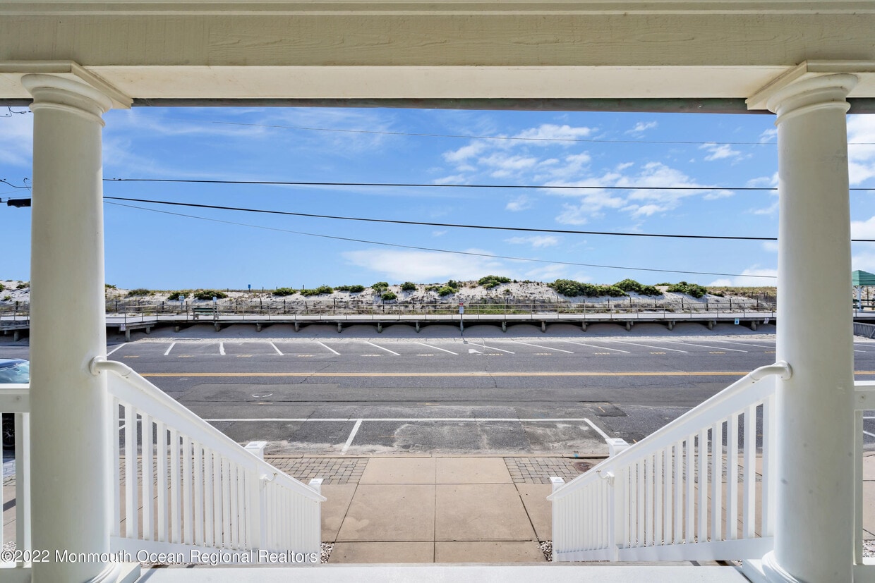 Foto principal - 809 S Ocean Ave