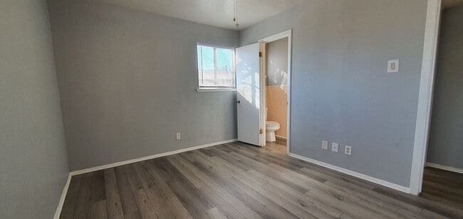 Building Photo - Affordable 3 bedroom 1.5 bedroom home near...
