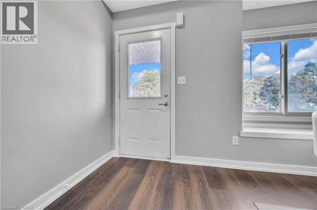 Building Photo - 707 Frederick St