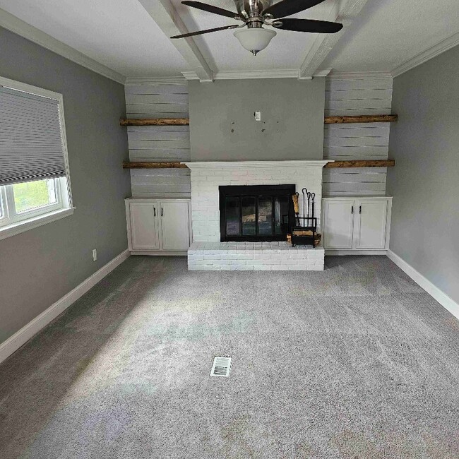 Foto del edificio - 3044 Willow Bend Dr