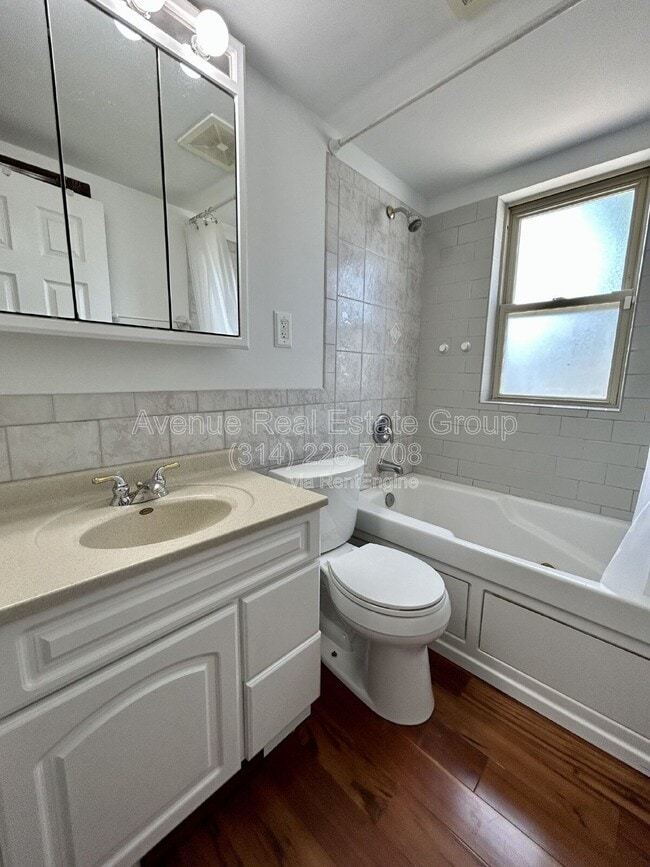 Foto del edificio - 9215 Meadowbrook Ln