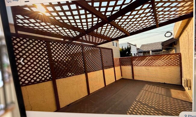 Building Photo - 1921 Harriman Ln