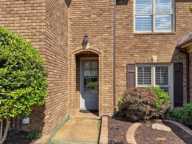 Foto del edificio - 1706 Mossy Oak Ln