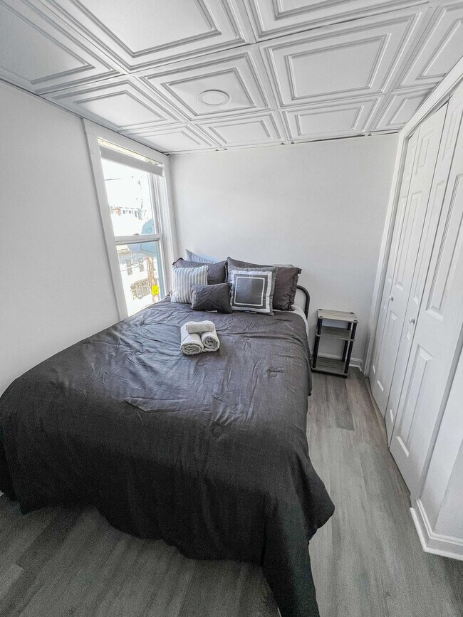 Foto del edificio - 156 Everett St