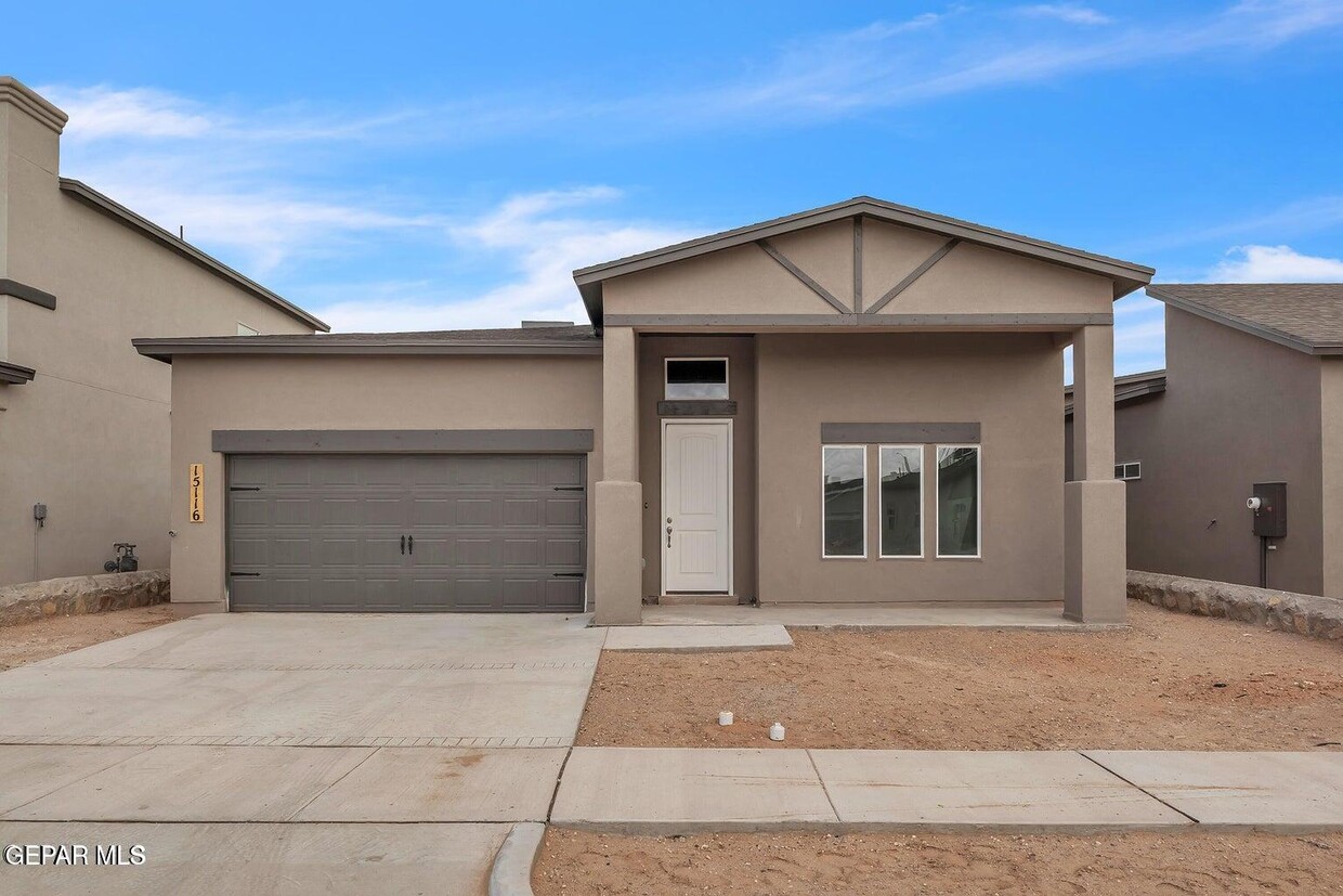 Primary Photo - 15116 Ambition Ave