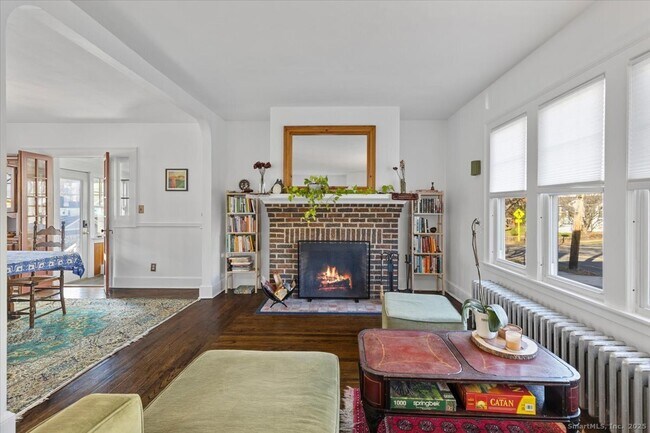 Building Photo - 171 Waite St