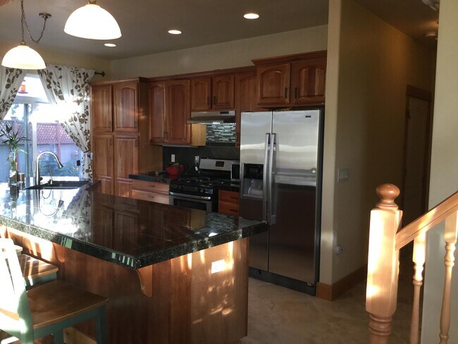 Foto del edificio - 61386 Merriewood Ct