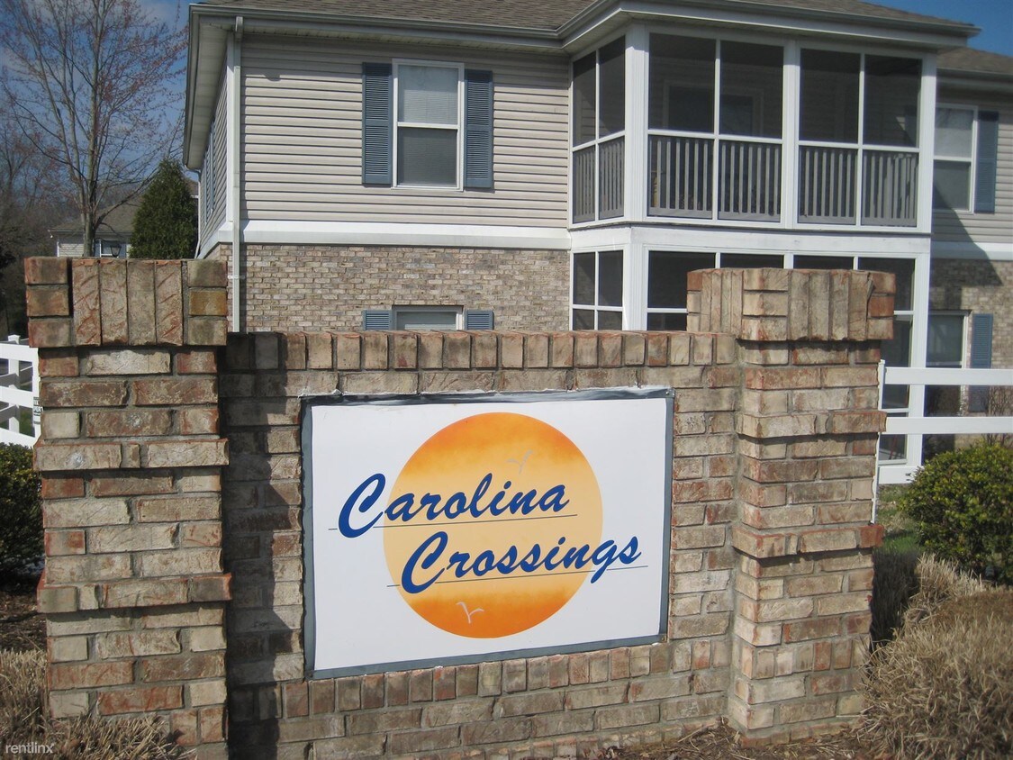 Foto principal - 2 br, 1.5 bath Condo - Carolina Crossings