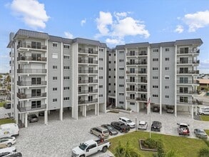 Building Photo - 1511 Estero Blvd