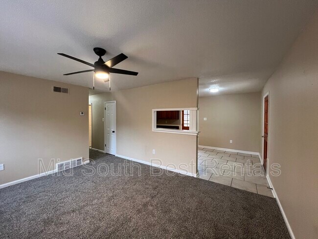 Foto del edificio - 3789 Ashburn St