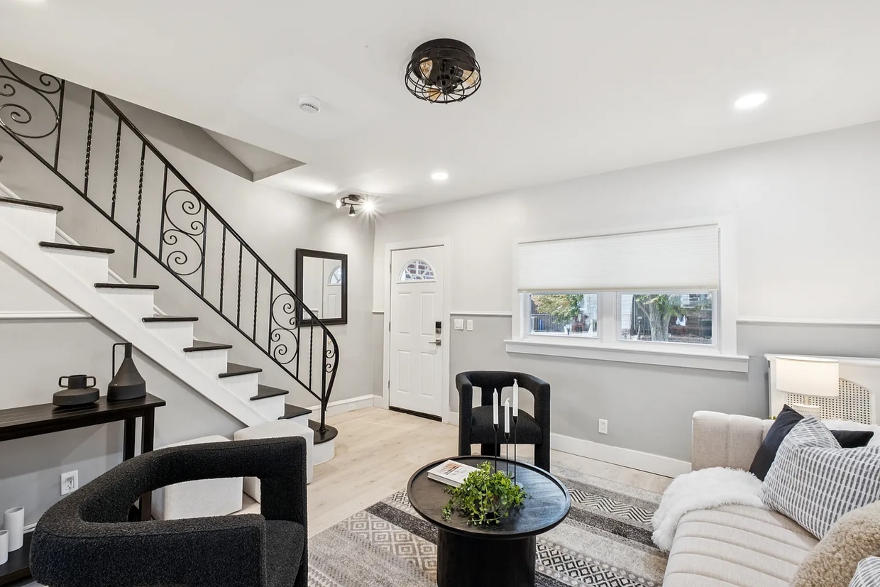 Primary Photo - Stylishly Renovated 3-Bedroom Home with Pr...