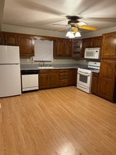 Building Photo - 2306 W 82nd Pl