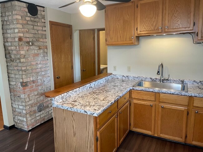 Foto del edificio - 3921 E 26th St