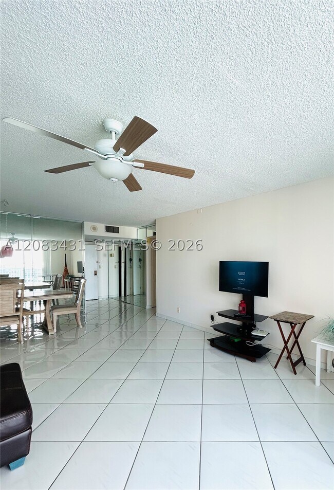 Foto del edificio - 3800 S Ocean Dr