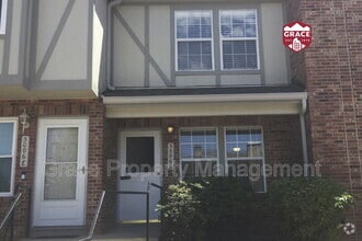 Building Photo - 3006 W 107th Pl