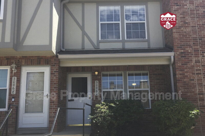 Foto principal - 3006 W 107th Pl