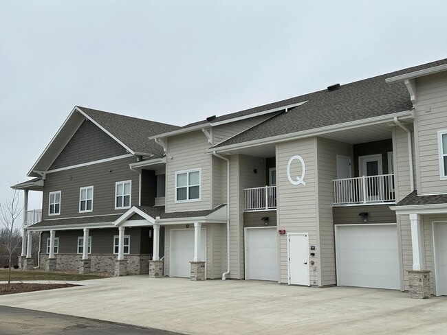 Interior Photo - Carden Springs