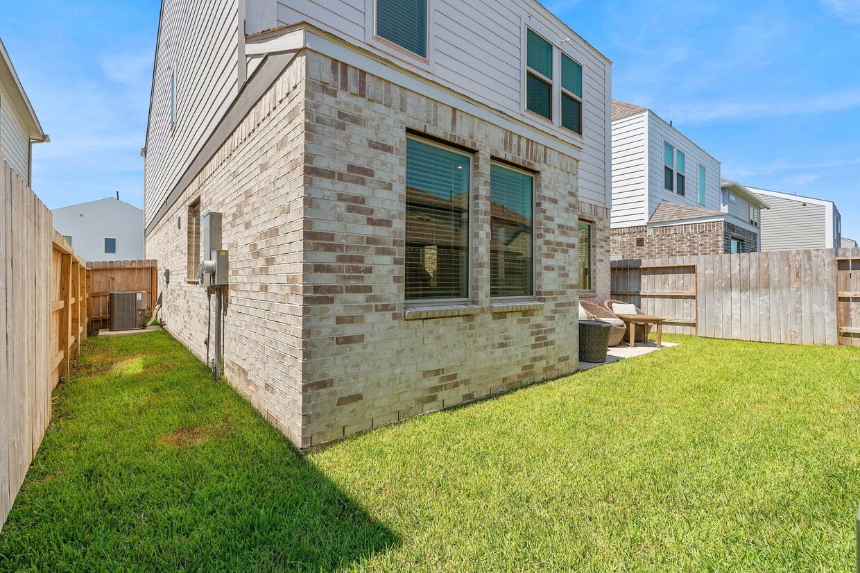 Building Photo - 17114 Pentland Hls Wy