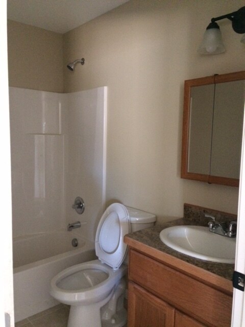 Building Photo - NEWER 2 BEDROOM HOMES FOR LEASE! HEAT/WATER INCLUDED!