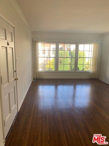 Building Photo - 271 S Spalding Dr