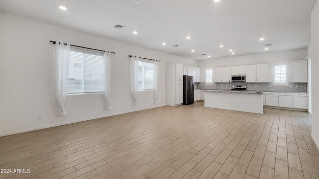 Foto del edificio - 15845 N 74th Ln