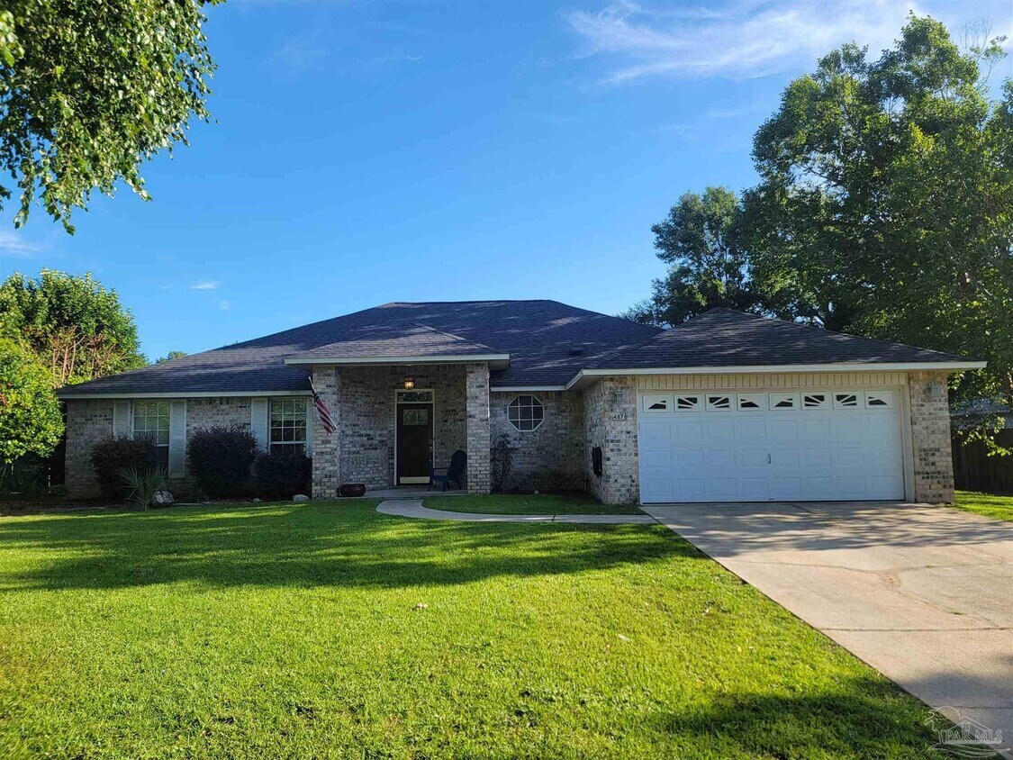 Primary Photo - 4878 Pineview Ridge Rd