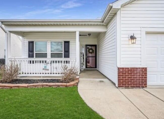 Building Photo - Spacious 3-Bedroom Lafayette Home with Office, Fenced Yard & 3-Car Garage
