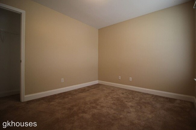 Building Photo - 3 br, 2 bath House - 1510 Southernwood Dr
