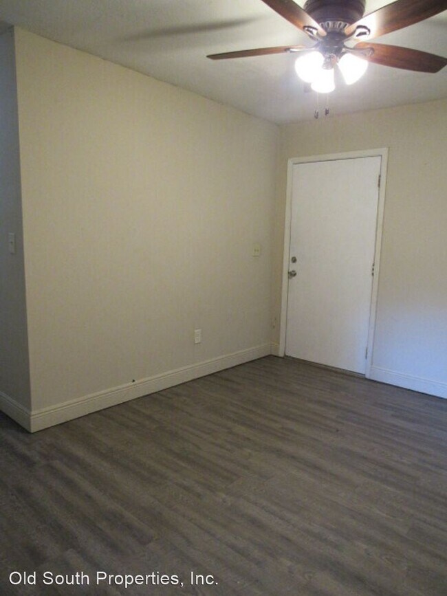 Building Photo - 2 br, 1 bath House - 1731 Knight Drive