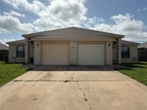 Building Photo - 3906 Hitchrock Dr