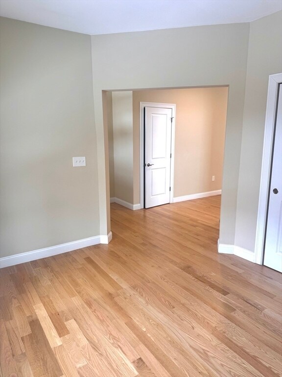 Foto del edificio - 100 Baldwin Ave