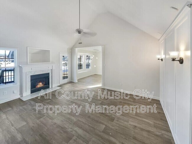 Foto del edificio - 1945 Stoney Meadow Dr