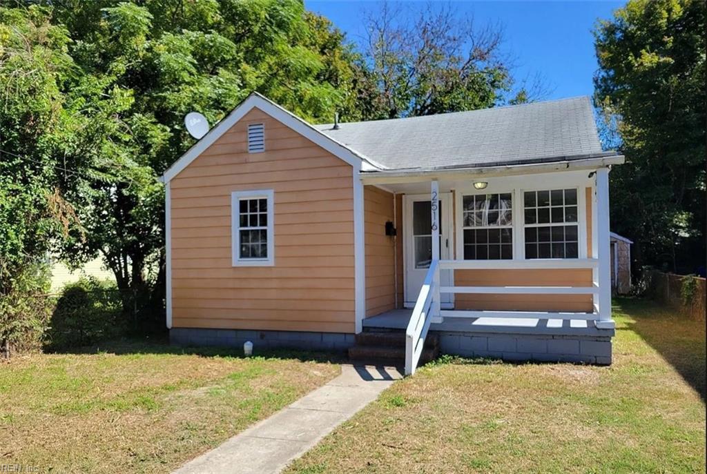 Foto principal - 2516 Hale St