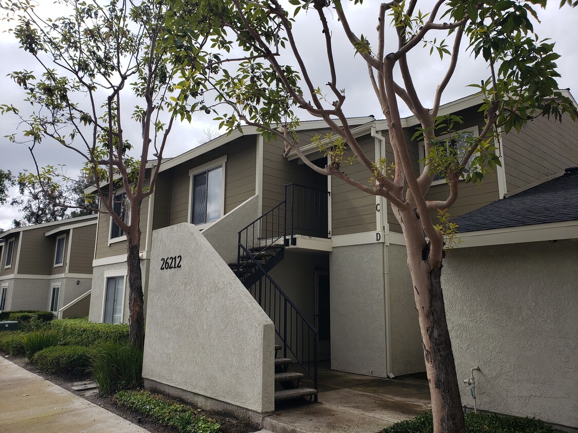 26212 Los Viveros Unit C, Mission Viejo, CA 92691 Condo for Rent in