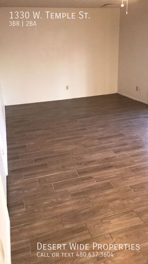 Foto del edificio - 1330 W Temple St