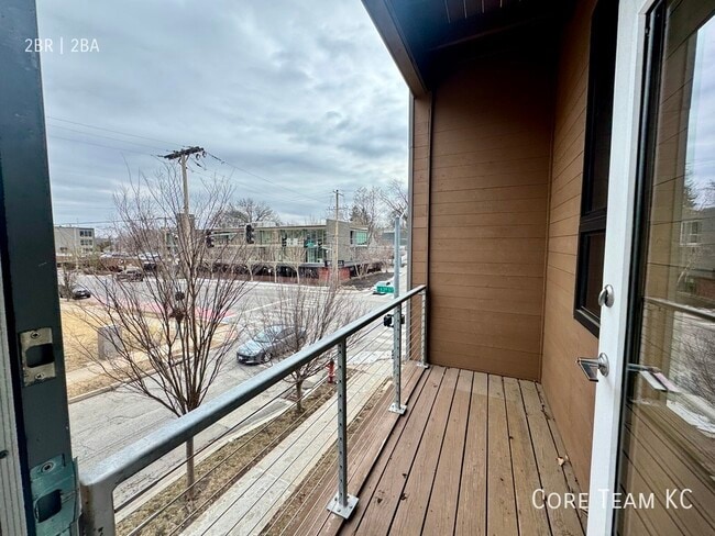 Foto del edificio - 662 E 63rd St