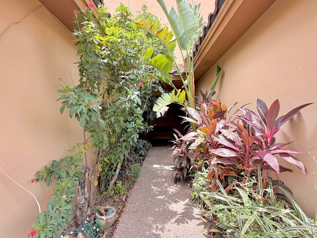 Foto del edificio - 707 St James Dr