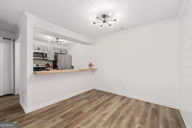 Foto del edificio - 407 Barrington Hills Dr