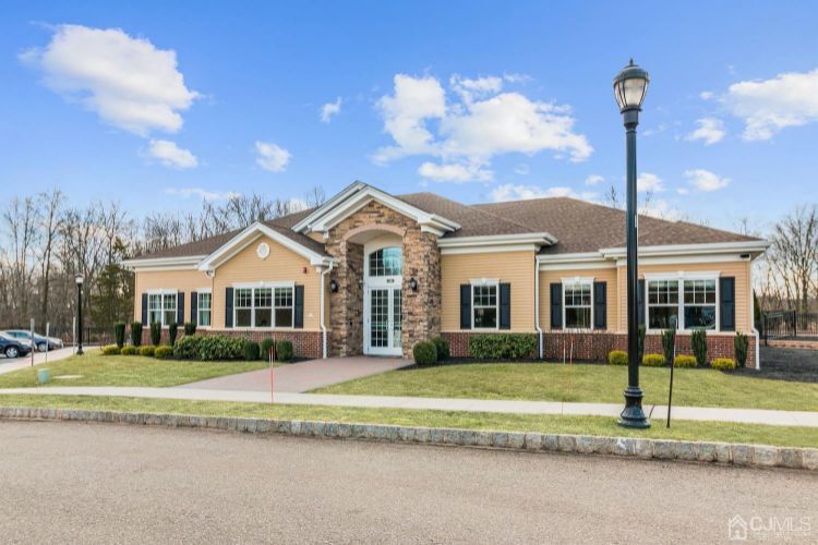 643 Strassle Wy, South Plainfield, NJ 07080 Condo for Rent in South