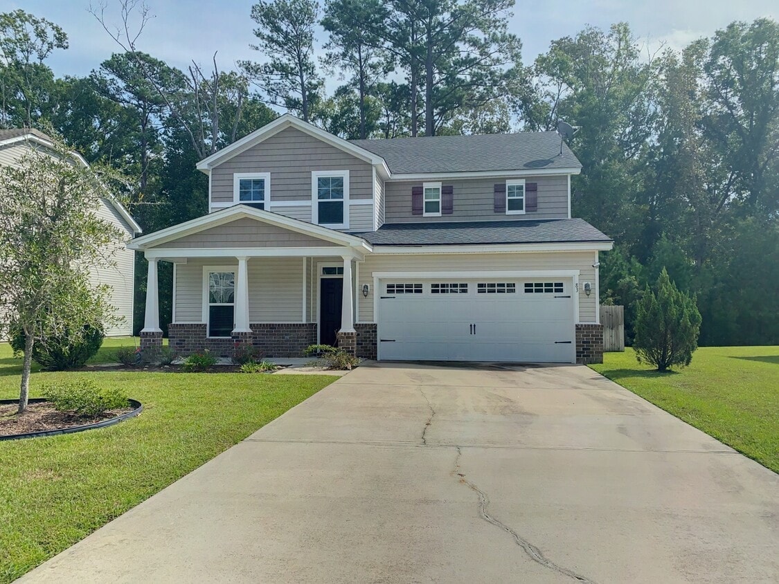 4 Bedroom 2.5 Bathroom Home in Richmond Hi... House Rental in