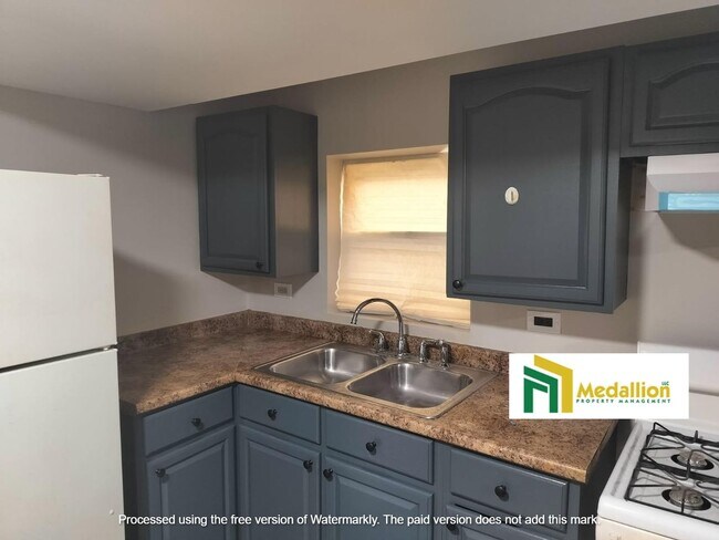 Foto del edificio - 5515 W Hirsch St
