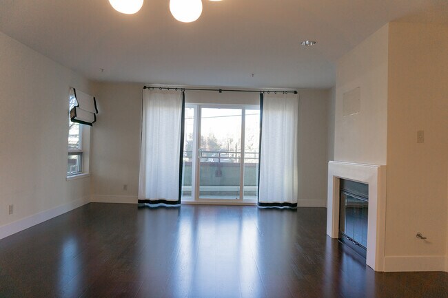 Building Photo - 1711 E Olive Way