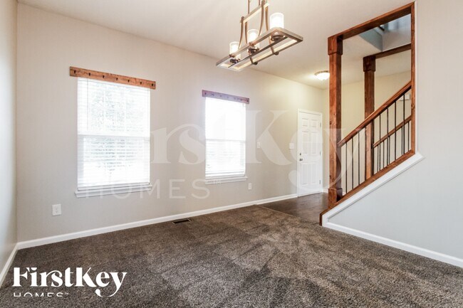 Building Photo - 10463 Hunters Crossing Blvd