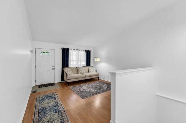 Foto del edificio - 1110 Riverwood Dr