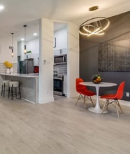 Building Photo - 2627 Douglas Ave