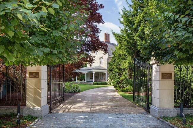 Foto del edificio - 425 Bellevue Ave