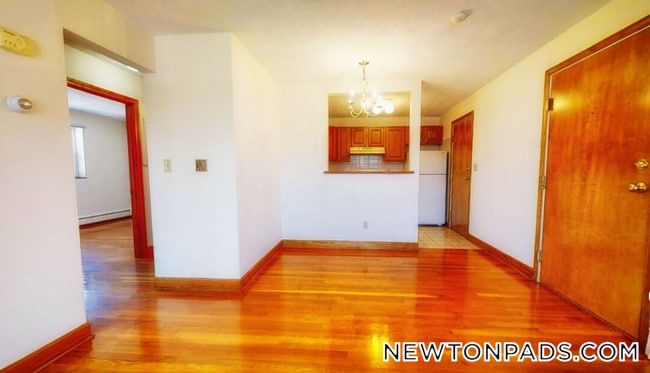 Building Photo - 276 Grove St